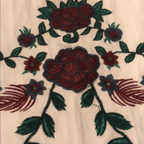Women’s embroidered tunic - Picture 2 of 3